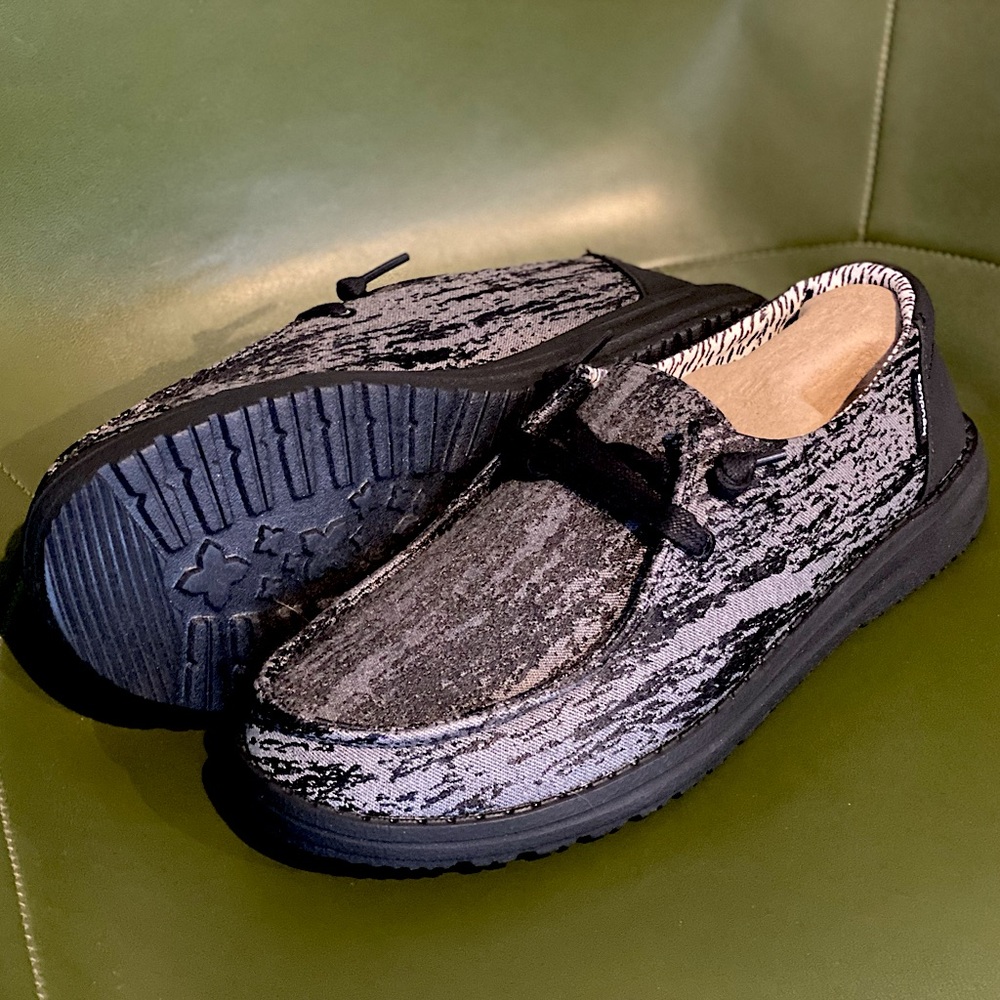 Women’s Wendy HeyDudes Black Marble
